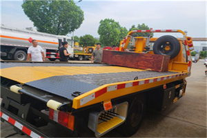 马连道附近拖车电话号码服务